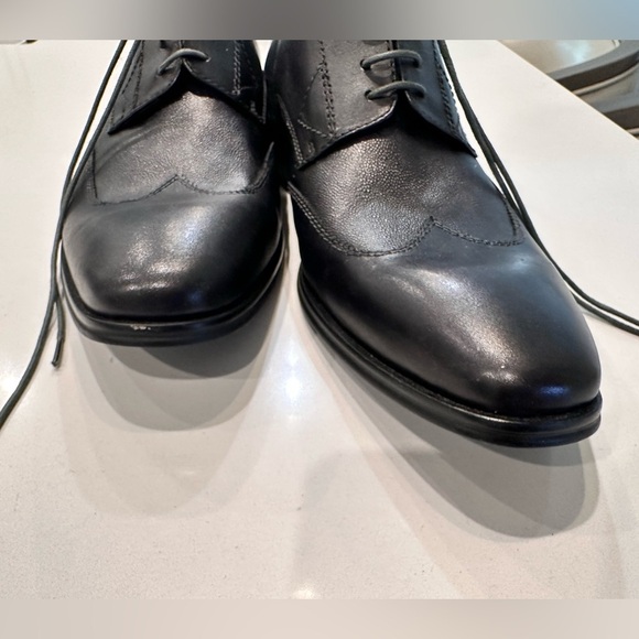 Kenneth Cole Classic Black Men's Dress Shoes - Picture 2 of 4